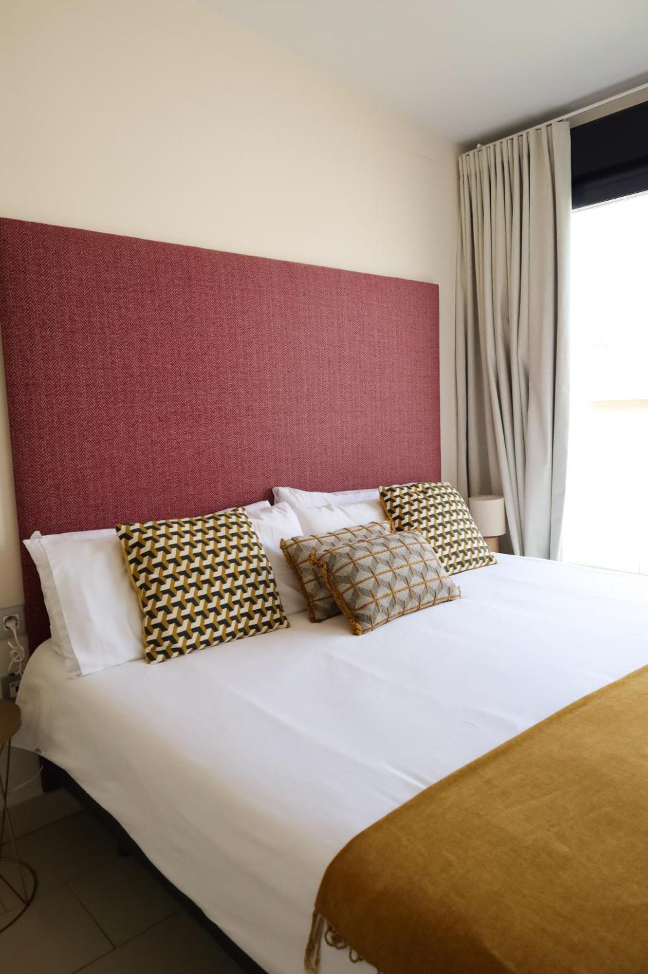 Guzman El Bueno Suites Севилья Экстерьер фото