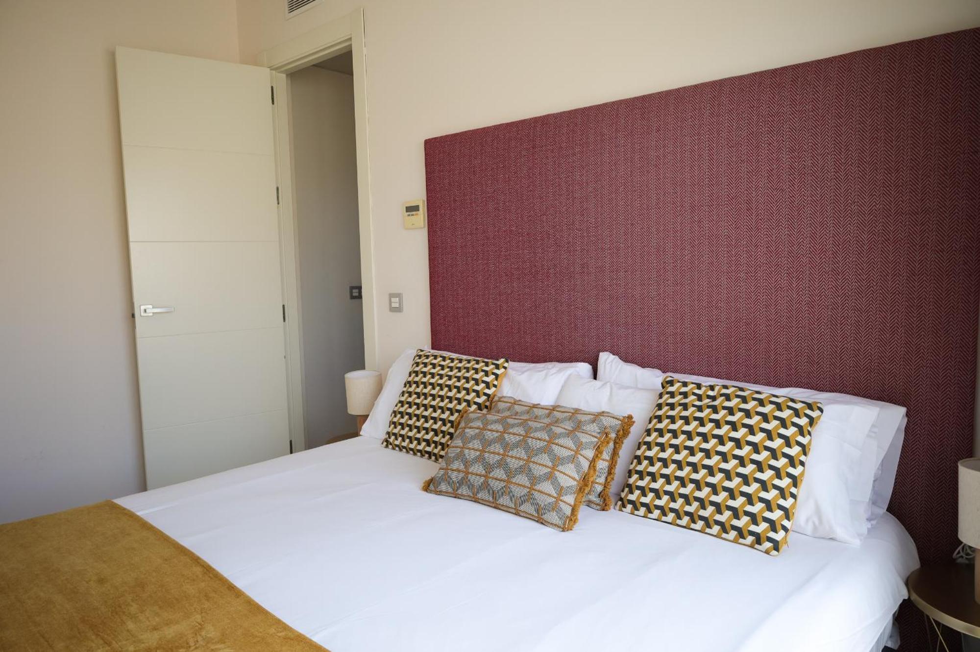 Guzman El Bueno Suites Севилья Экстерьер фото